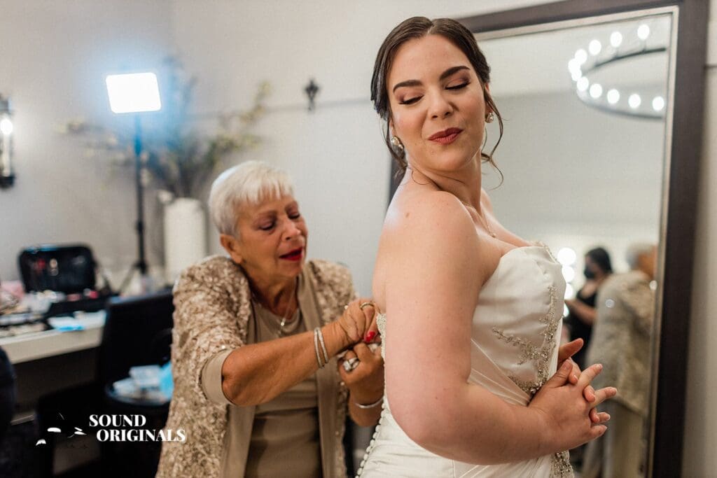 Columbia Winery Wedding // Allix + Dashiell -