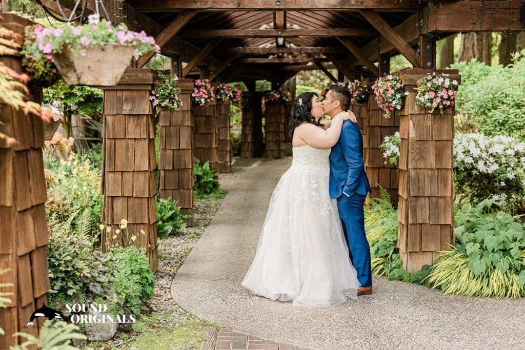 Kiana Lodge Wedding // Lisa + Kevin -