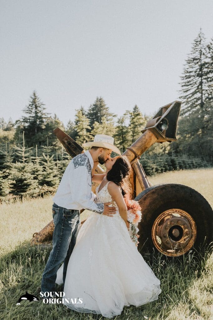 Klopman Farm Wedding // Naomi + Gavin -