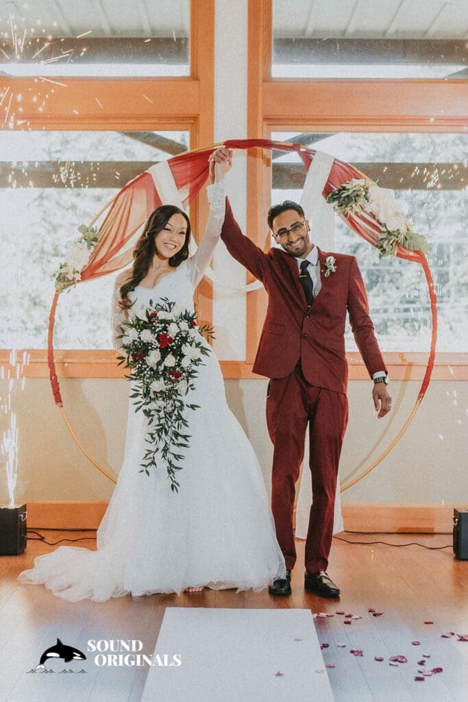 Cylena + Jesneil Lacamas Lake Wedding // Cylena + Jesneil -