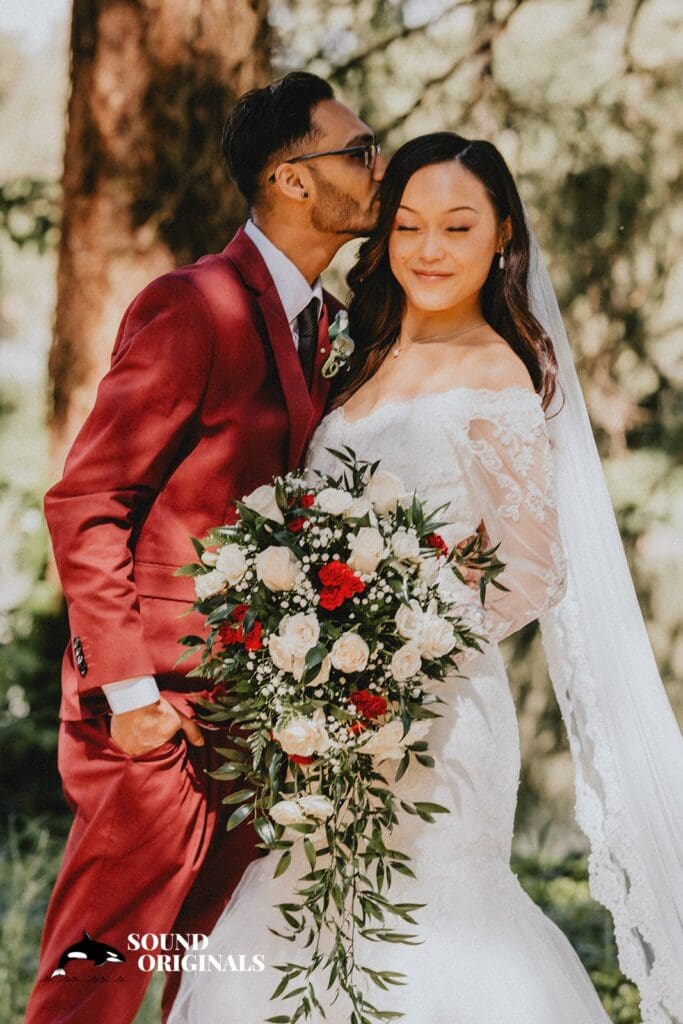 Cylena + Jesneil Lacamas Lake Wedding // Cylena + Jesneil -