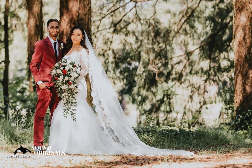 Cylena + Jesneil Lacamas Lake Wedding // Cylena + Jesneil -