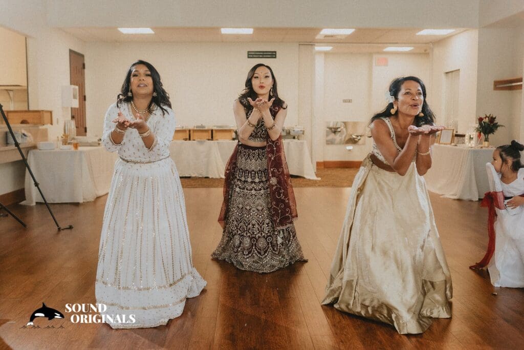 Cylena + Jesneil Lacamas Lake Wedding // Cylena + Jesneil -