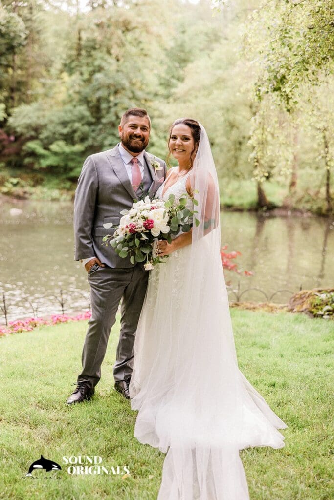 Lakeside Gardens Wedding // Amanda & Brad -