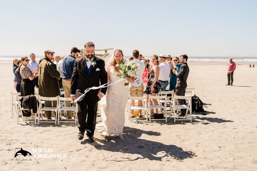 Adrift Hotel Wedding // Rebecca + Matthew -
