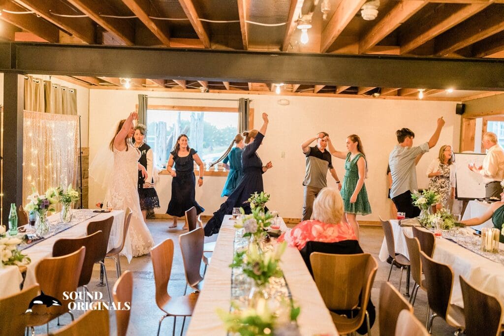 Adrift Hotel Wedding // Rebecca + Matthew -