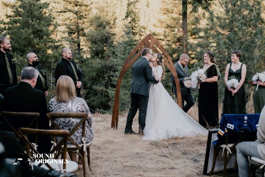 Newman Lake Wedding // Courtney + Joe -