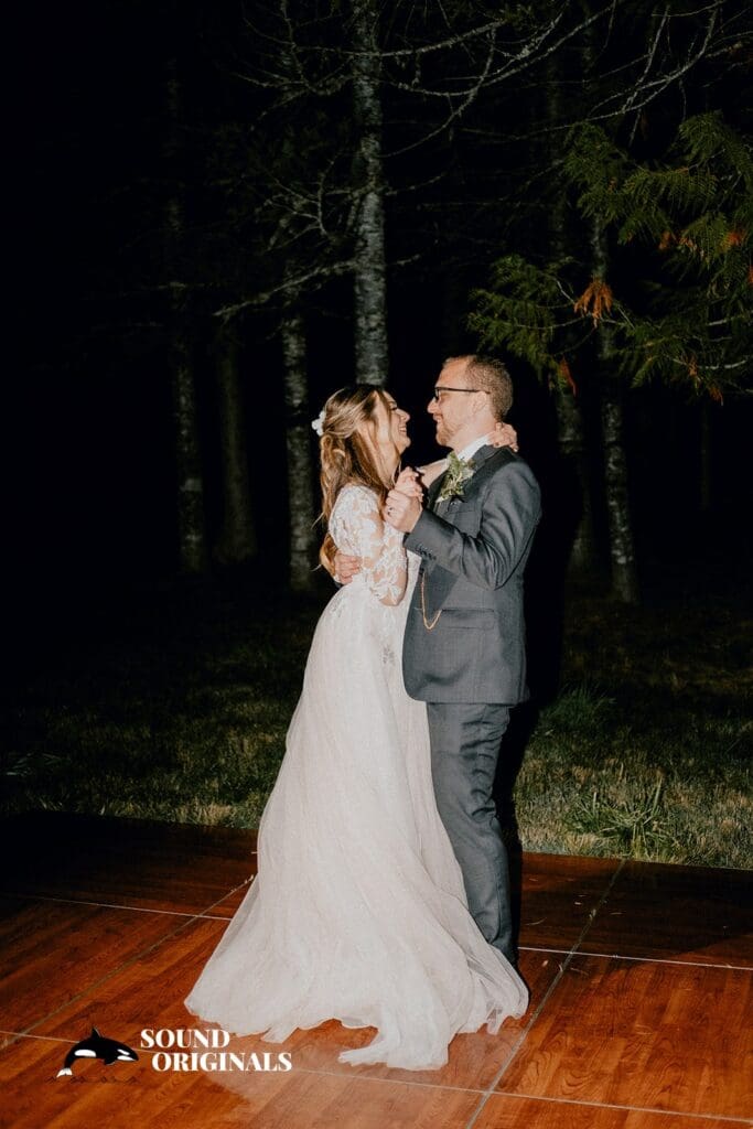 Newman Lake Wedding // Courtney + Joe -