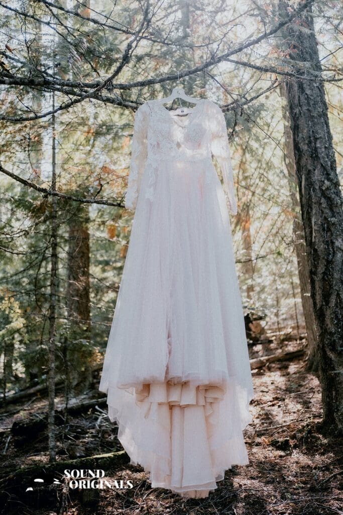 Newman Lake Wedding // Courtney + Joe -