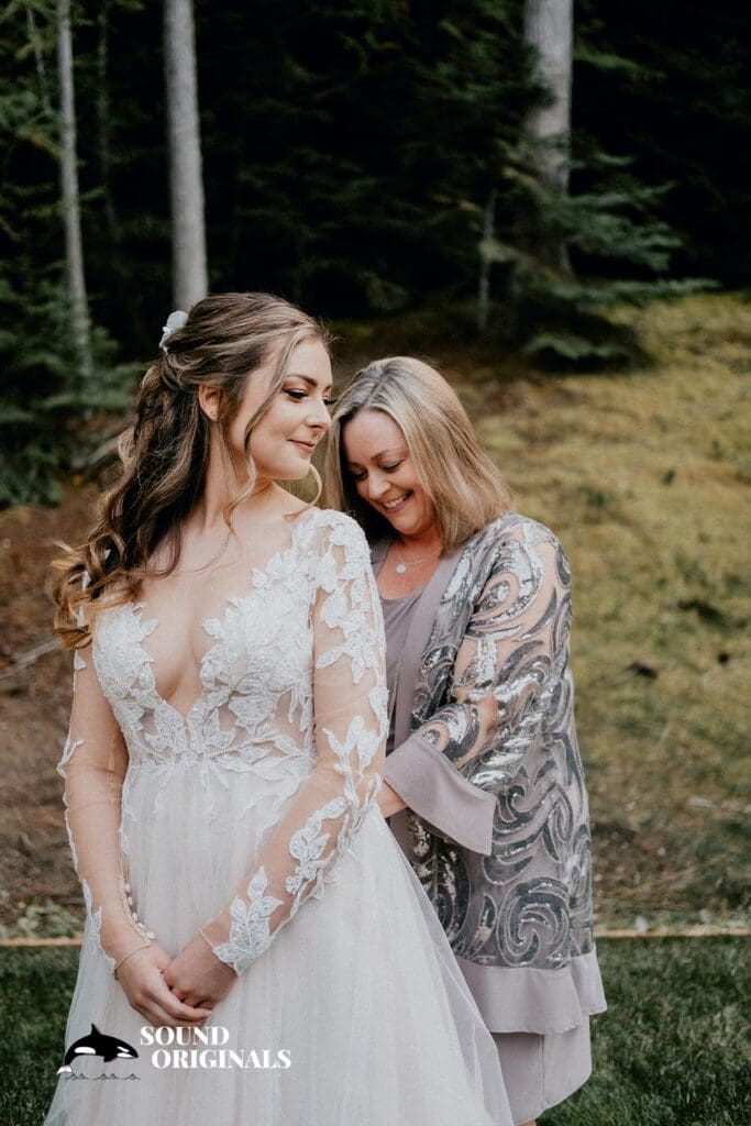 Newman Lake Wedding // Courtney + Joe -