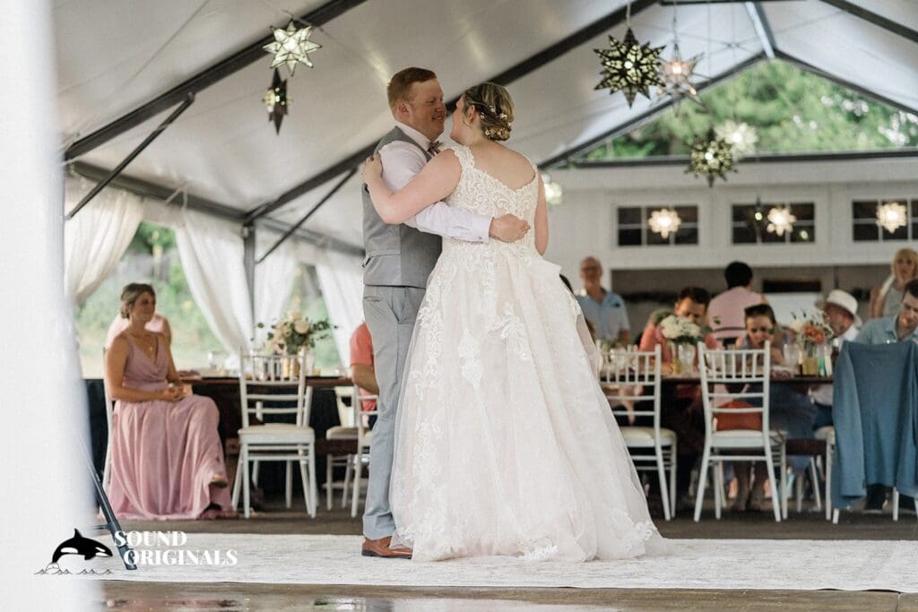 <strong>Starlight Meadows Wedding // Dakota + Colin</strong> -