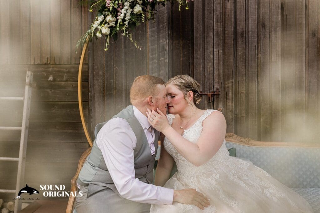 <strong>Starlight Meadows Wedding // Dakota + Colin</strong> -