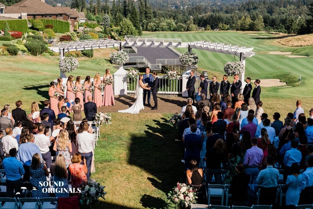 The Club at Snoqualmie Ridge Wedding // Becky + John -