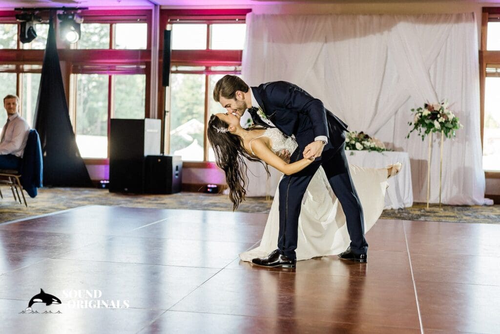The Club at Snoqualmie Ridge Wedding // Becky + John -
