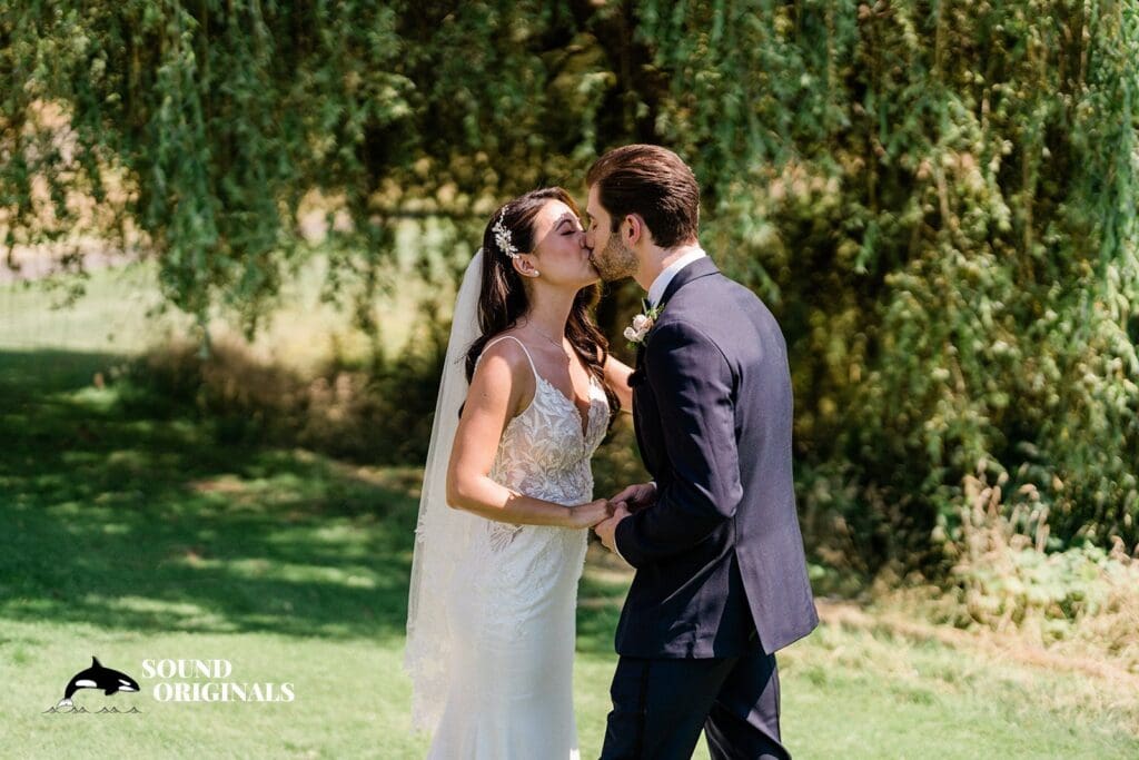 The Club at Snoqualmie Ridge Wedding // Becky + John -