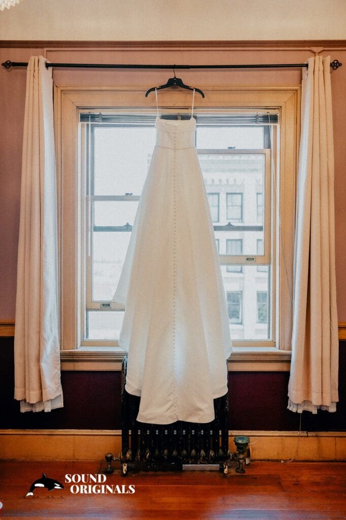 Kaitlin + Blake Court House Square Wedding // Blake + Kaitlin -