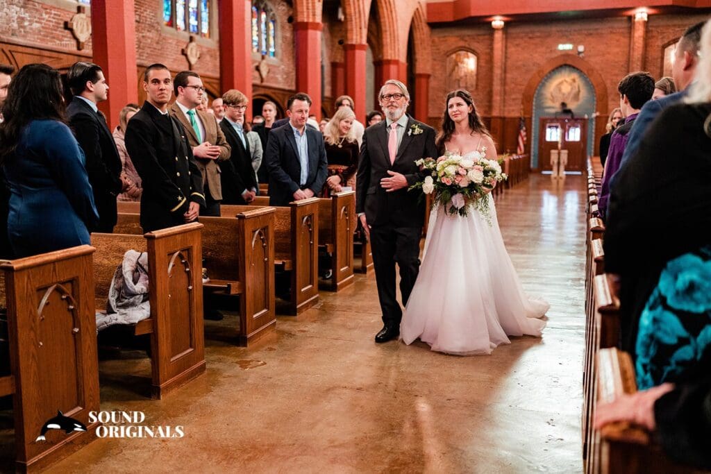 Golden Gardens Bathhouse Wedding // Maria + Ryan -