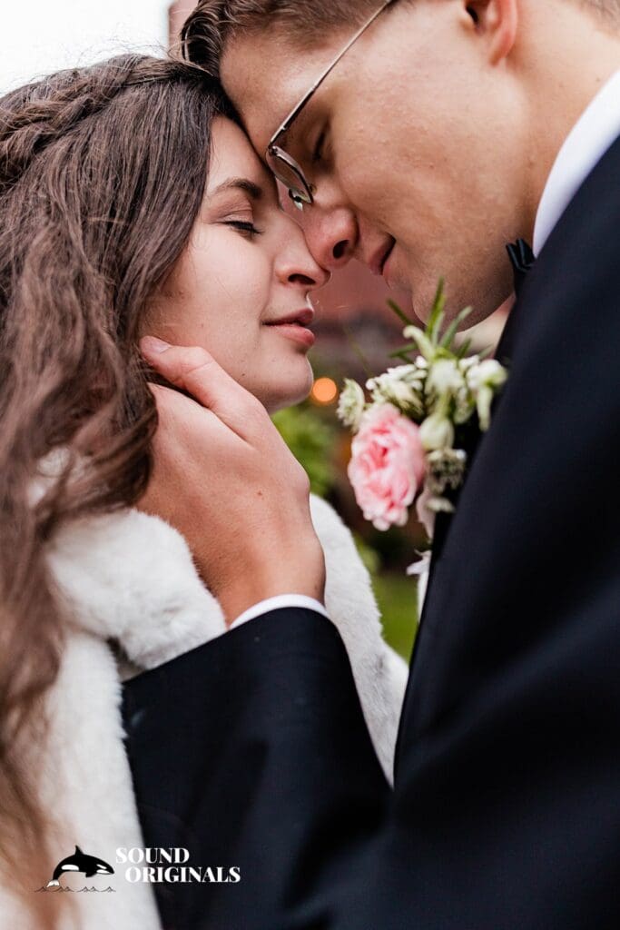 Golden Gardens Bathhouse Wedding // Maria + Ryan -