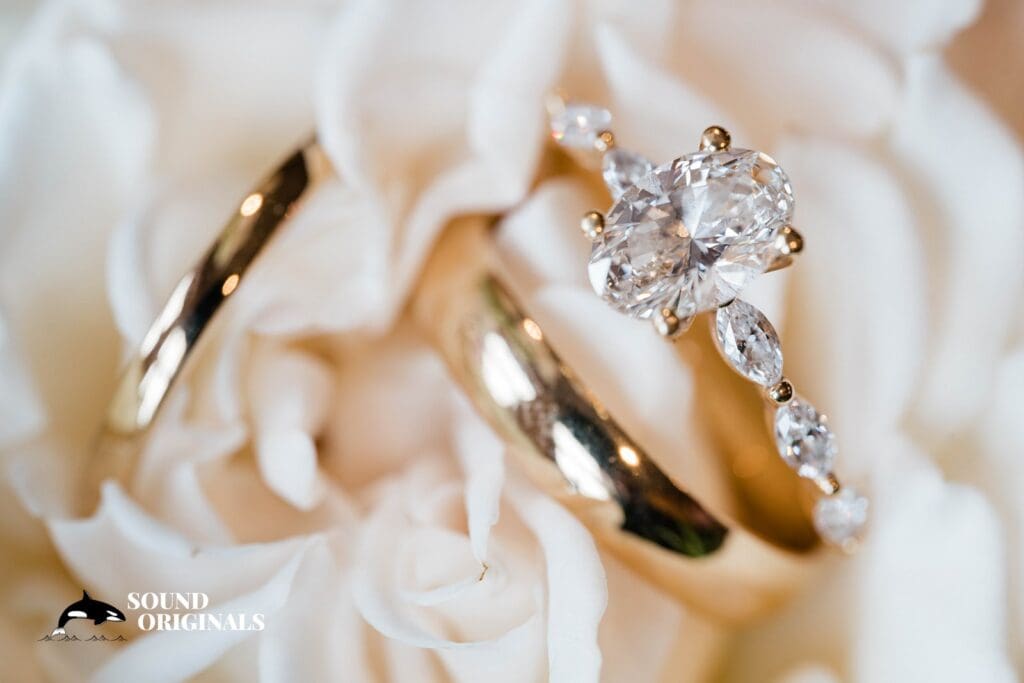 Golden Gardens Bathhouse Wedding // Maria + Ryan -