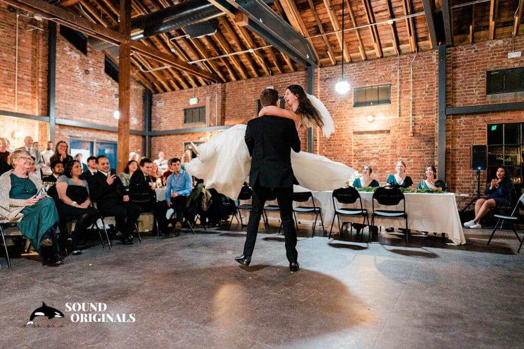 Golden Gardens Bathhouse Wedding // Maria + Ryan -