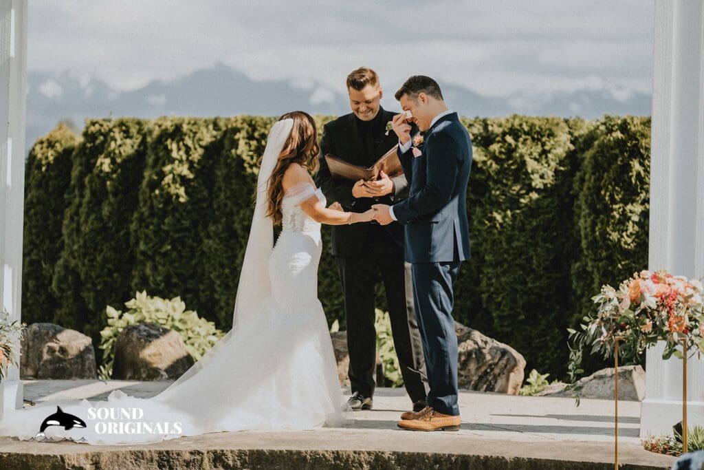 <strong>Mountain View Manor Wedding // Andrew + Dana</strong> -