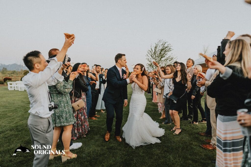 <strong>Mountain View Manor Wedding // Andrew + Dana</strong> -