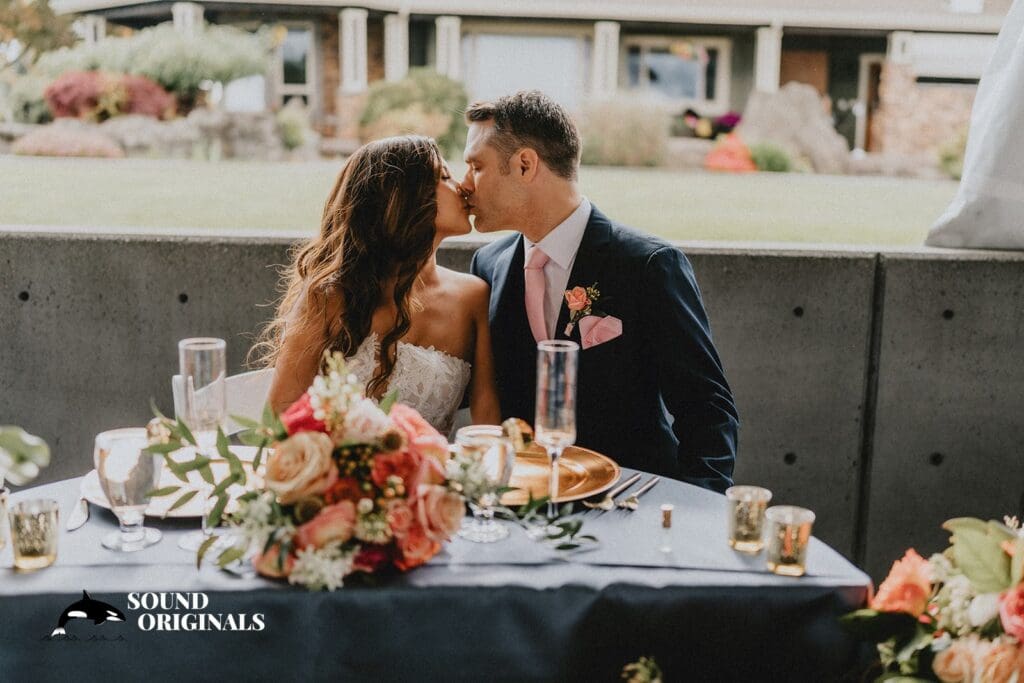 <strong>Mountain View Manor Wedding // Andrew + Dana</strong> -