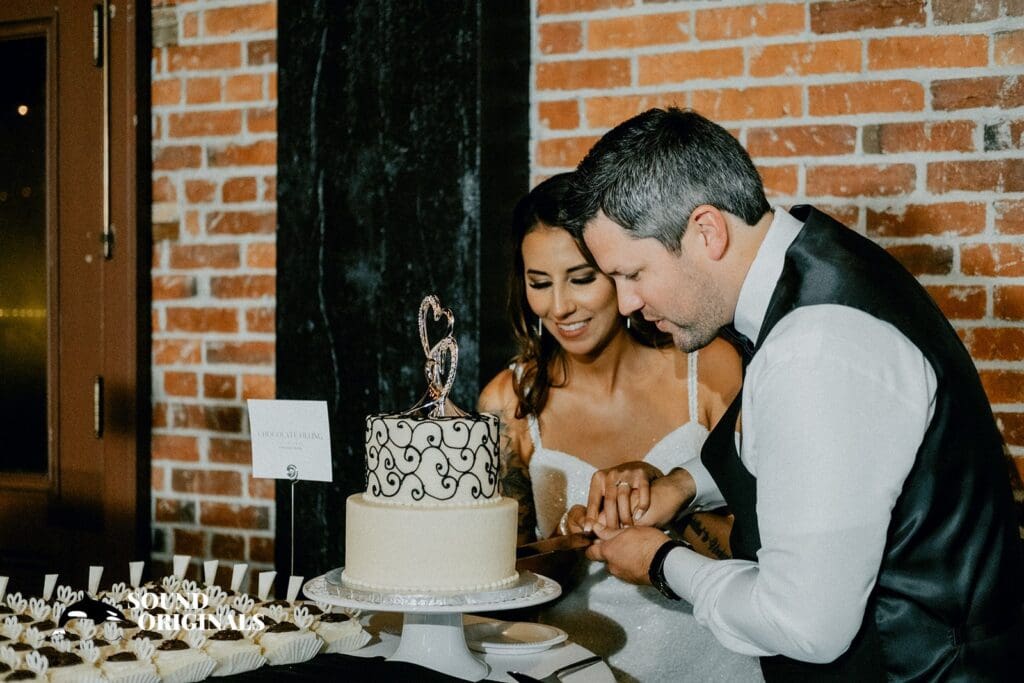 <strong>Riverside Place - Spokane Wedding // Rachel + Tyler</strong> -