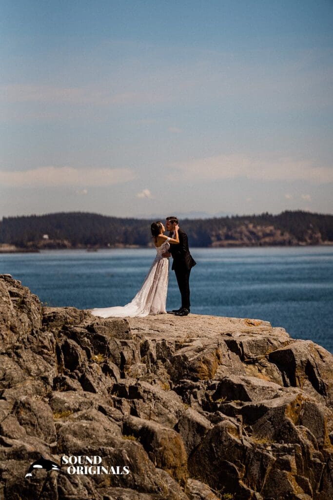 <strong>Saltwater Farm Wedding // Melanie + Jason</strong> -