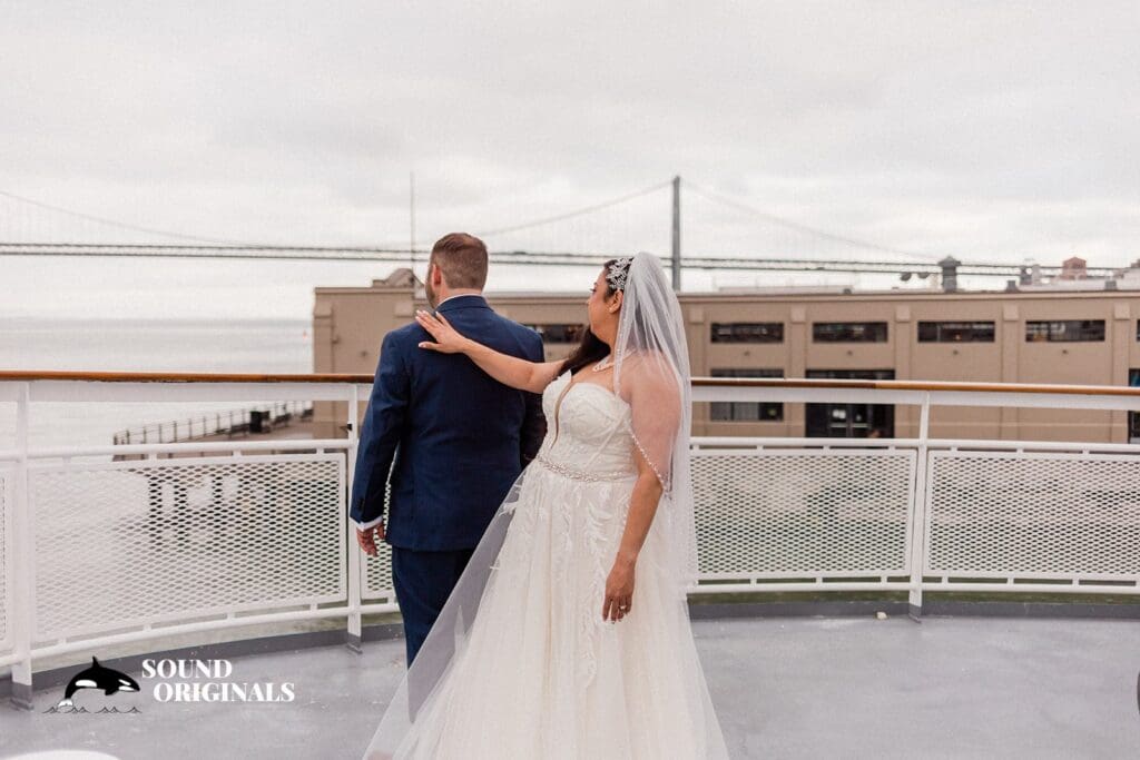 <strong>Hornblower Yacht Wedding // Raylene + Aaron</strong> -