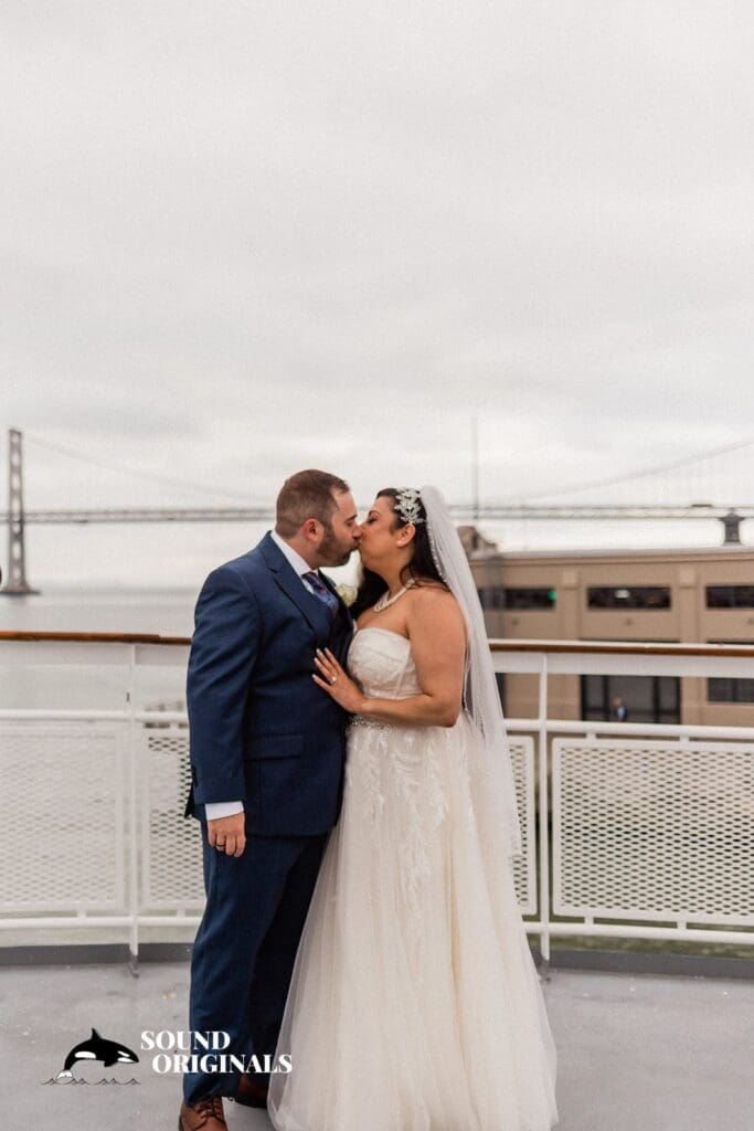 <strong>Hornblower Yacht Wedding // Raylene + Aaron</strong> -