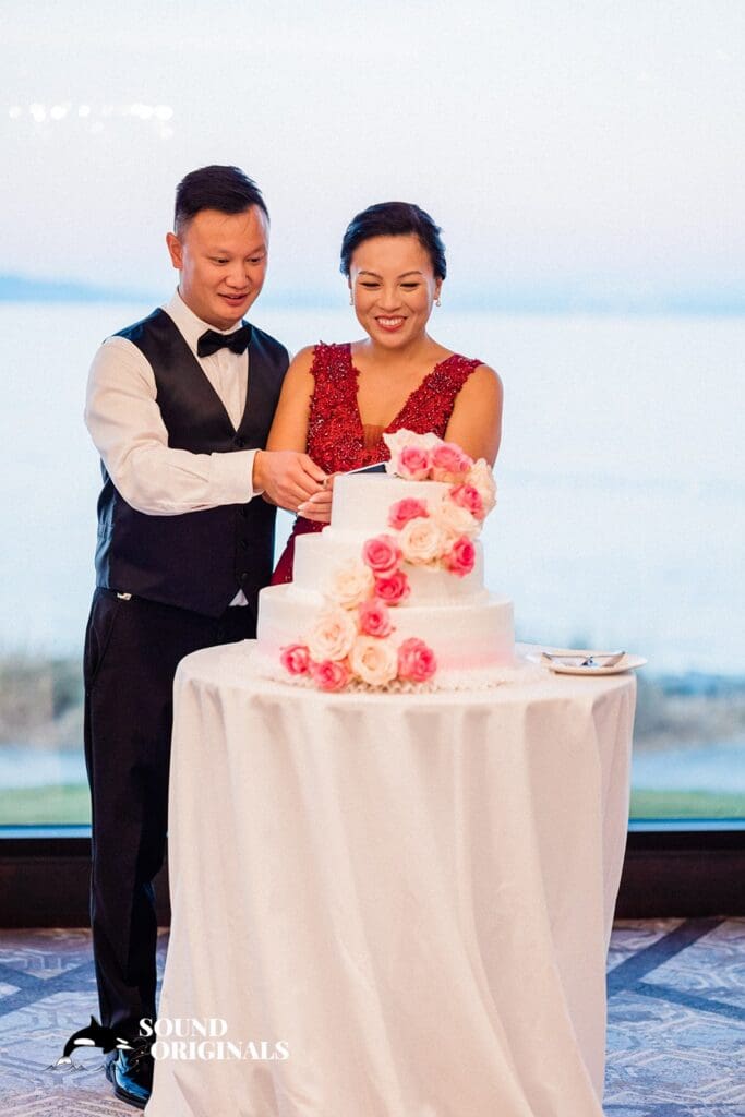 Silver Cloud Point Ruston Wedding // Selina + Chris -