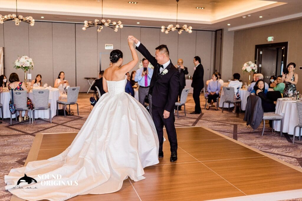 Silver Cloud Point Ruston Wedding // Selina + Chris -