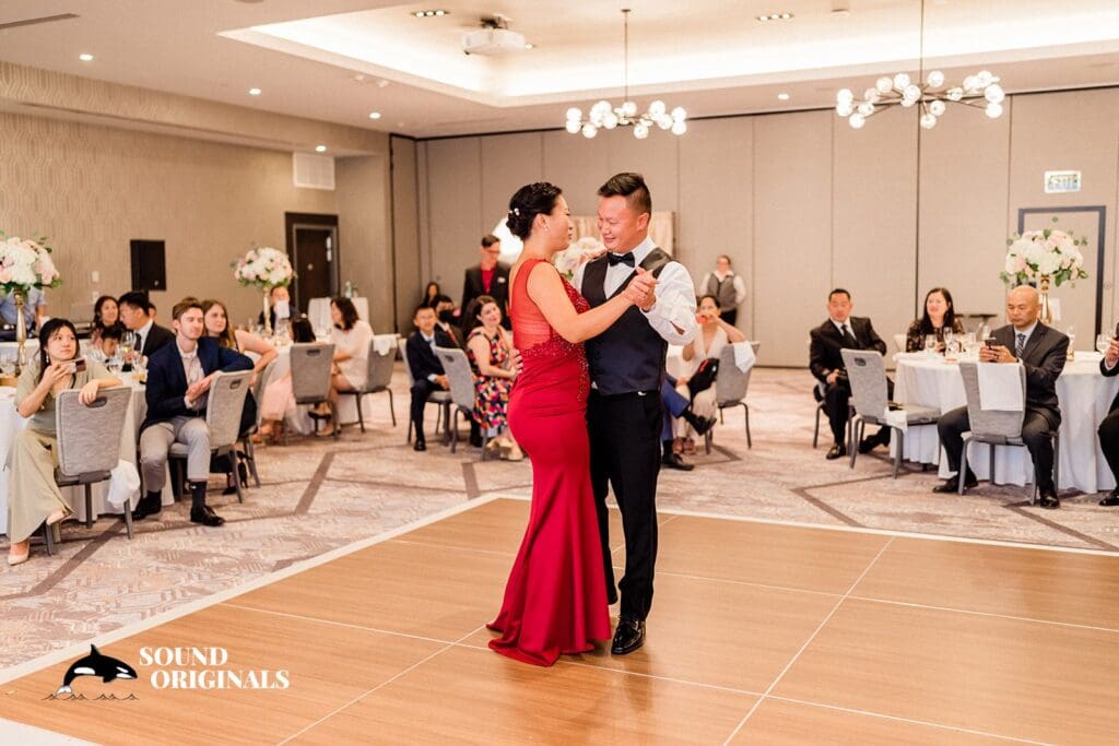 Silver Cloud Point Ruston Wedding // Selina + Chris -