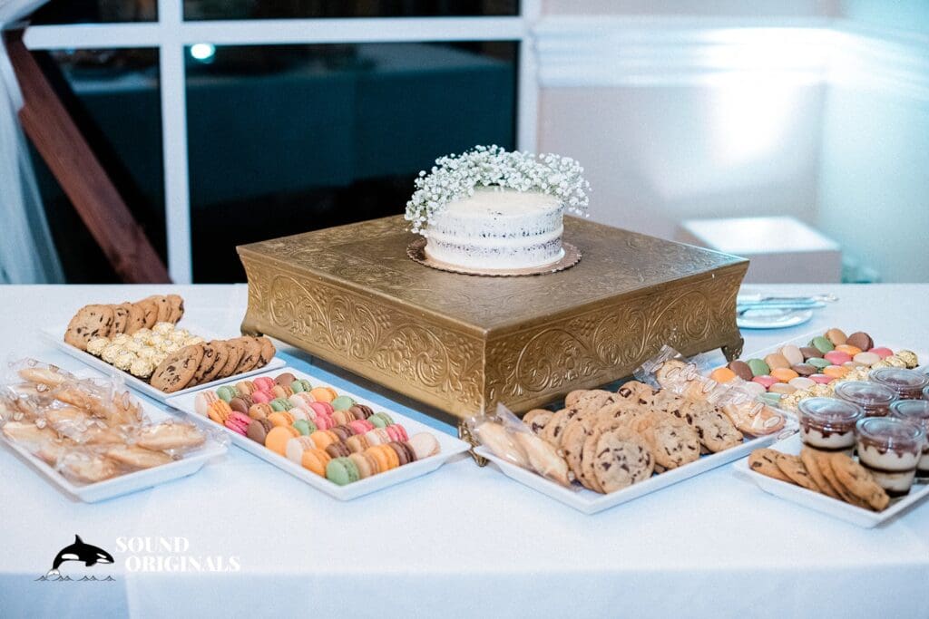 Noelle + Robert Brentwood Rise Wedding // Noelle + Robert -