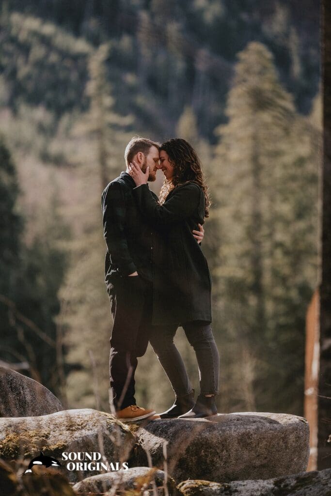 25 STUNNING Locations for Engagement Photos in Seattle -