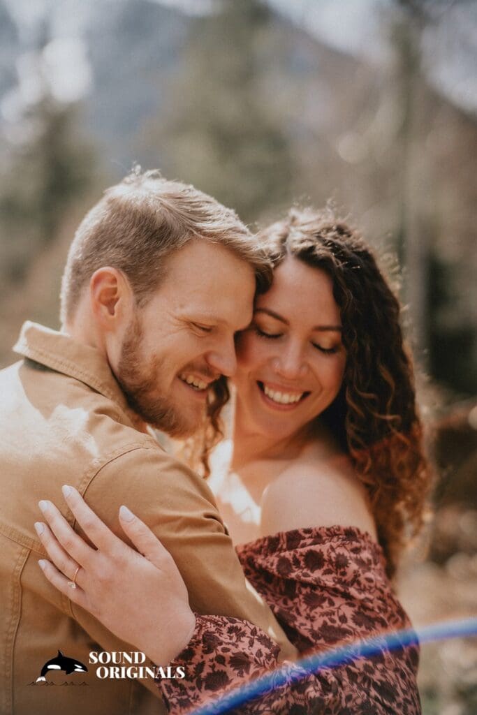 25 STUNNING Locations for Engagement Photos in Seattle -