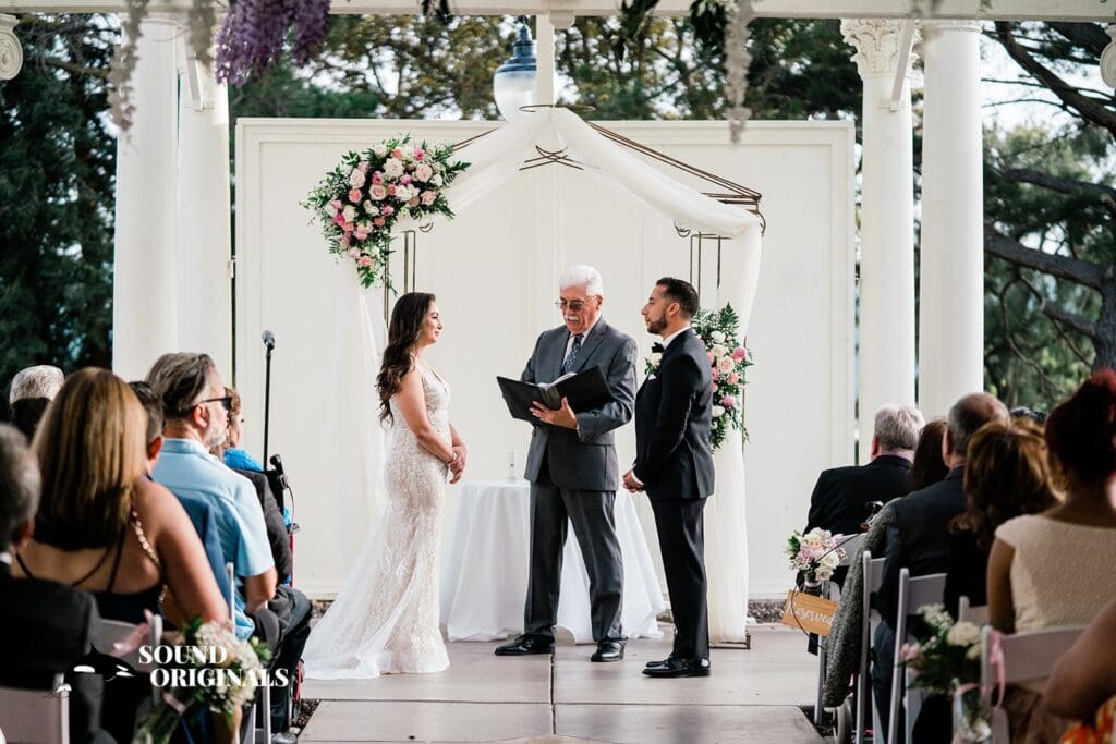 <strong>Jefferson Street Mansion Wedding // Armon + Alexandria</strong> -