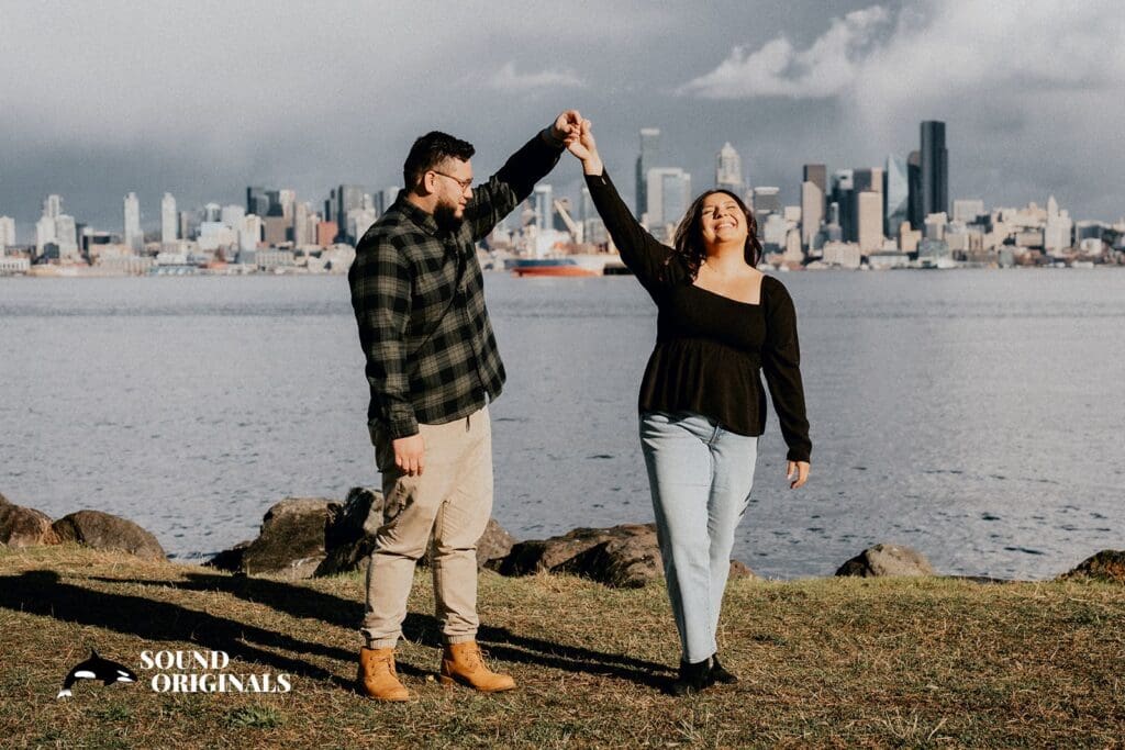 25 STUNNING Locations for Engagement Photos in Seattle -