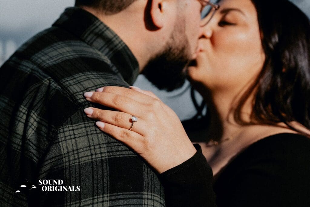 Alki Beach Engagement // Jeniffer + Erick -