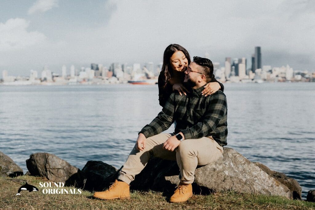 Alki Beach Engagement // Jeniffer + Erick -