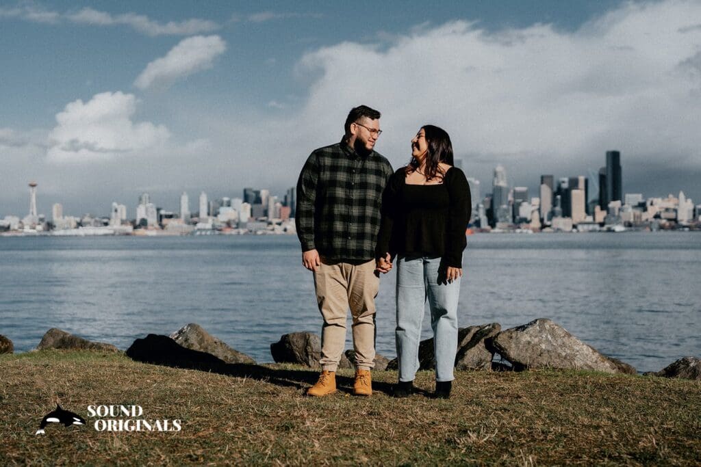 Alki Beach Engagement // Jeniffer + Erick -