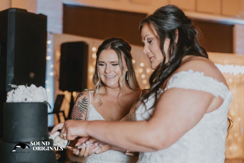 Cashmere Riverside Center Wedding  // Sarah & Rebecca -