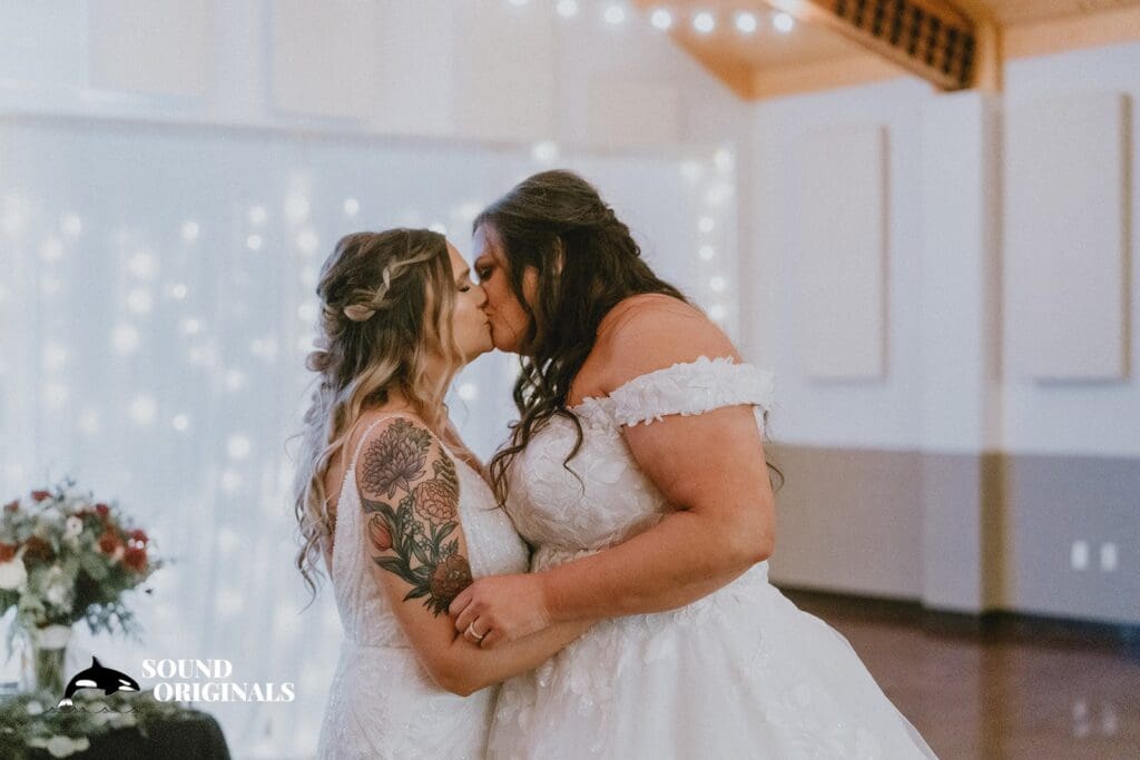 Cashmere Riverside Center Wedding  // Sarah & Rebecca -