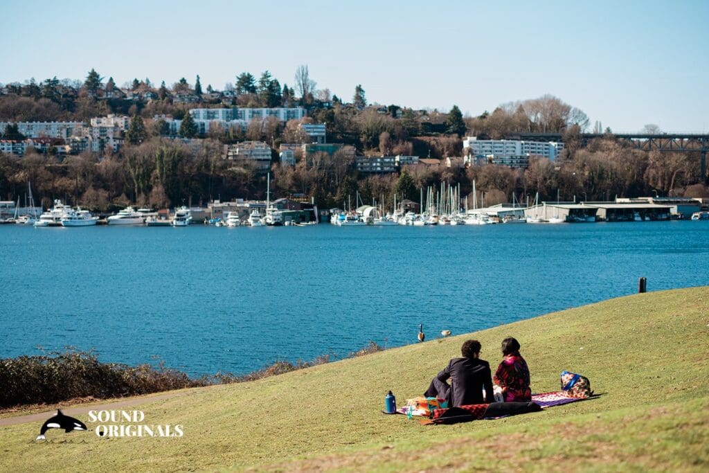 Noah + Cathy Gas Works Park Engagement // Noah & Cathy -