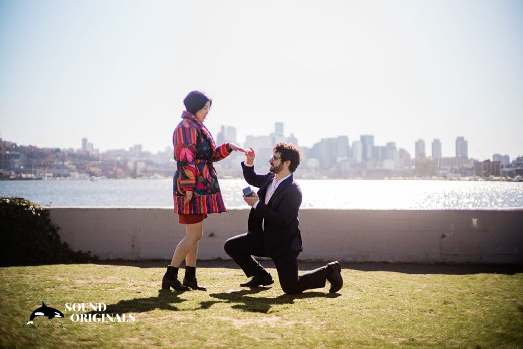 25 STUNNING Locations for Engagement Photos in Seattle -