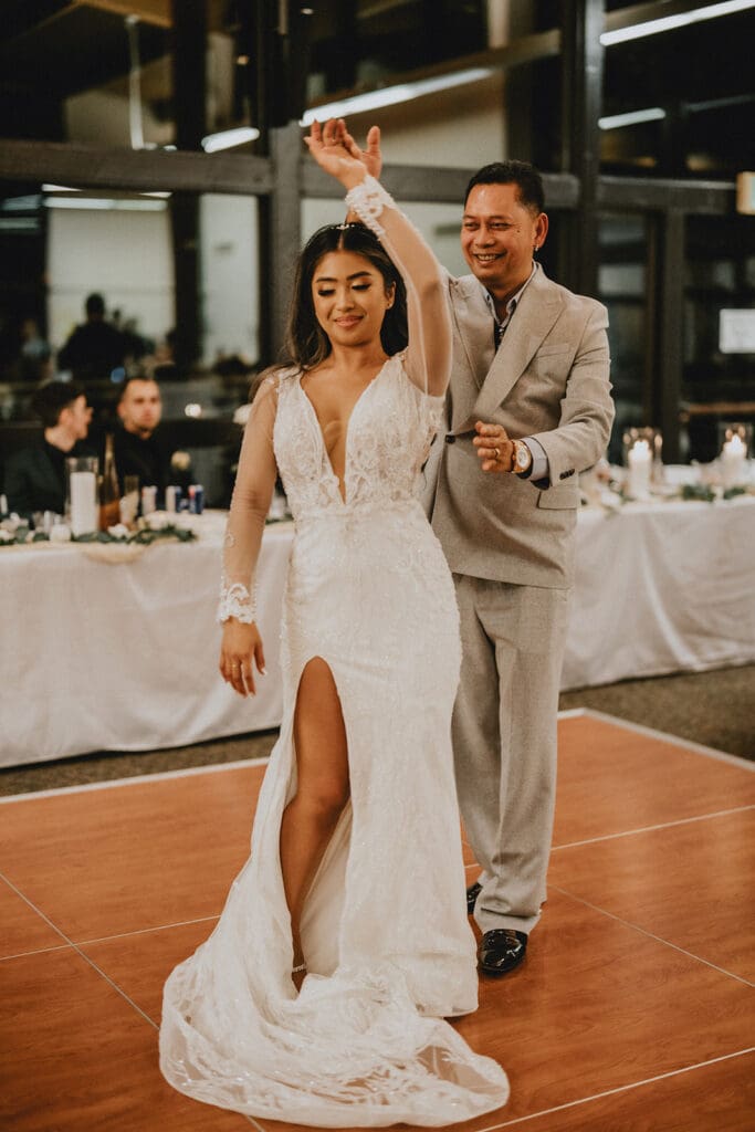 Lake Wilderness Lodge Wedding // Jamie + Jakob -