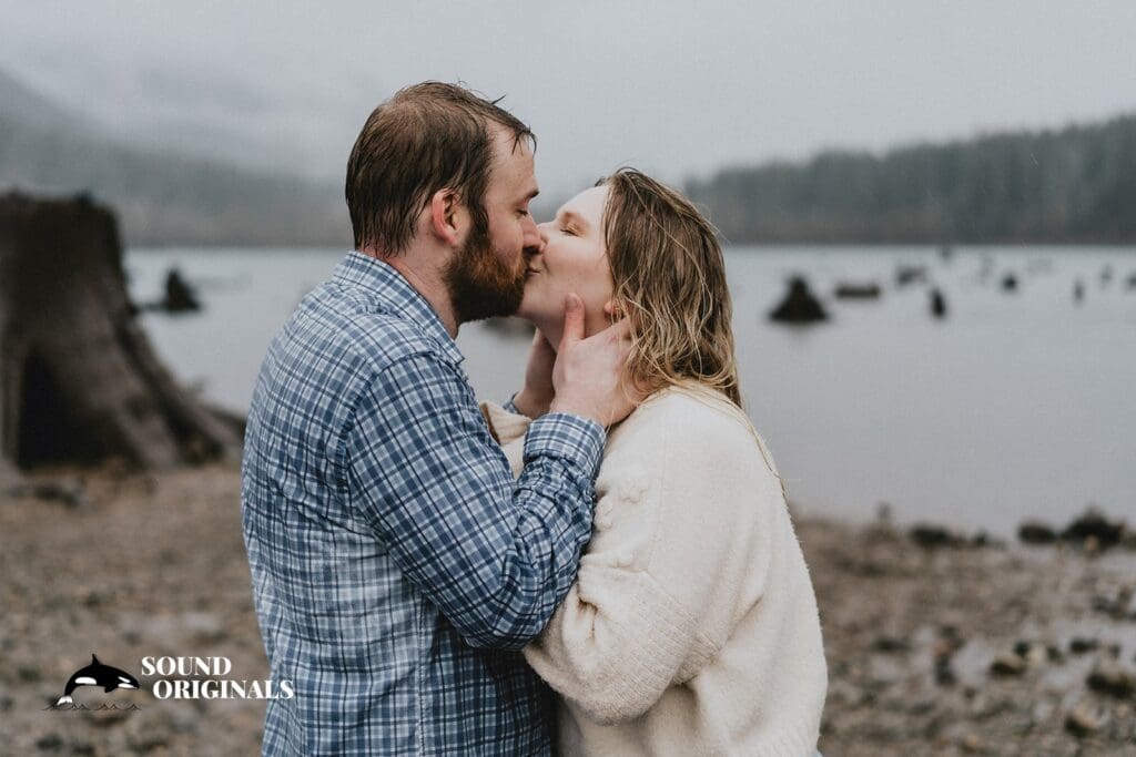 Rattlesnake Lake Engagement // Taylor + Steven -