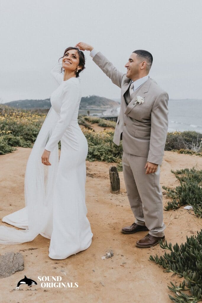 <strong>Torrey Pines State Beach Sunset Seat Wedding</strong> -