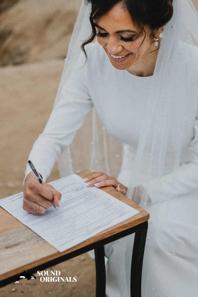 <strong>Torrey Pines State Beach Sunset Seat Wedding</strong> -